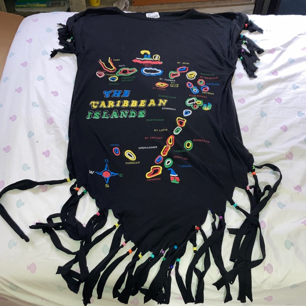 Femina Black Graphic Caribbean Islands top